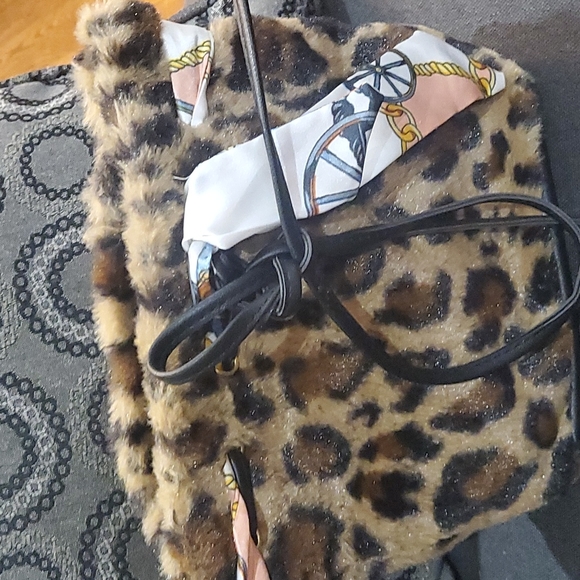 Mini faux fur purse - Picture 5 of 5